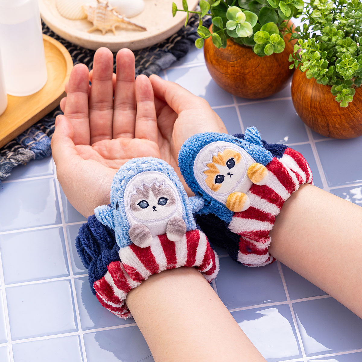 mofusand BOARD SHARK! Face Wash Wristband