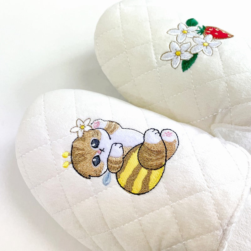 mofusand Soft slippers with heel (ivory)