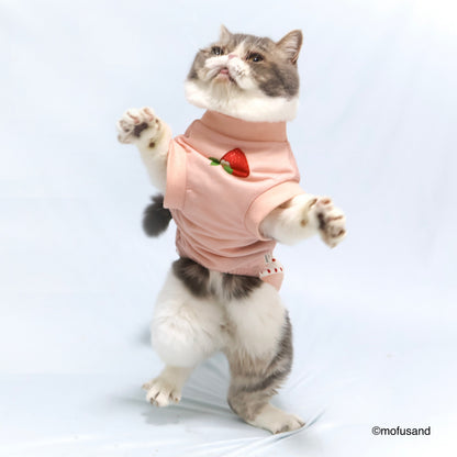 mofusand Sweatshirt 1 (Strawberry Meow)