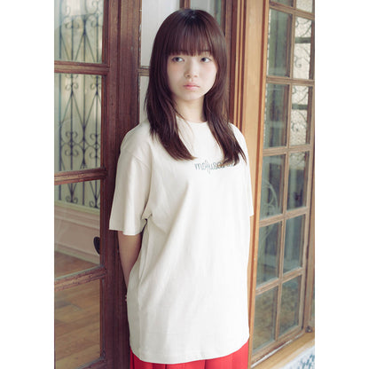 mofusand Yarn Ball T-Shirt Biting Meow (Natural)