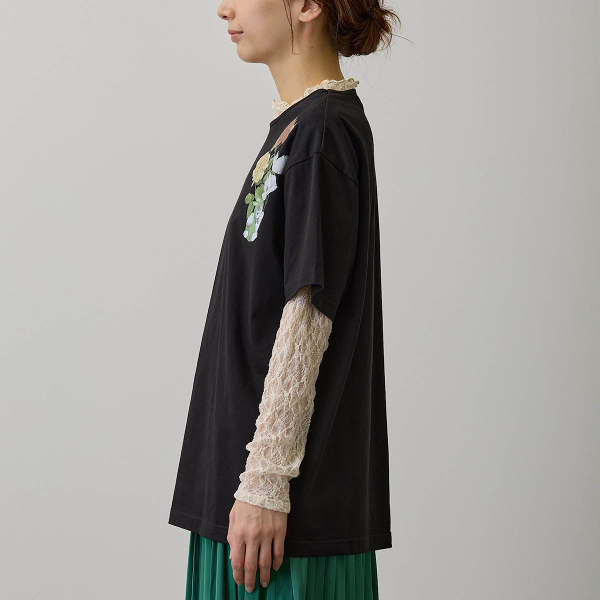 mofusand × HIBIYA-KADAN T-Shirt Rayflora Black