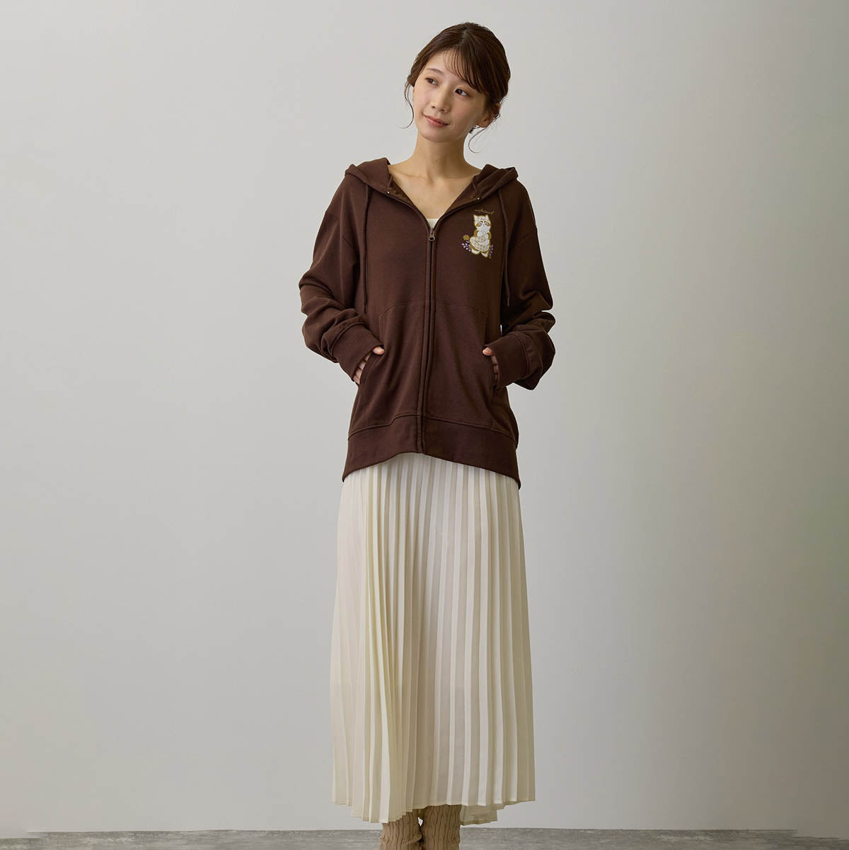 mofusand Country Check Zip Hoodie Fox Meow (Dark Brown)