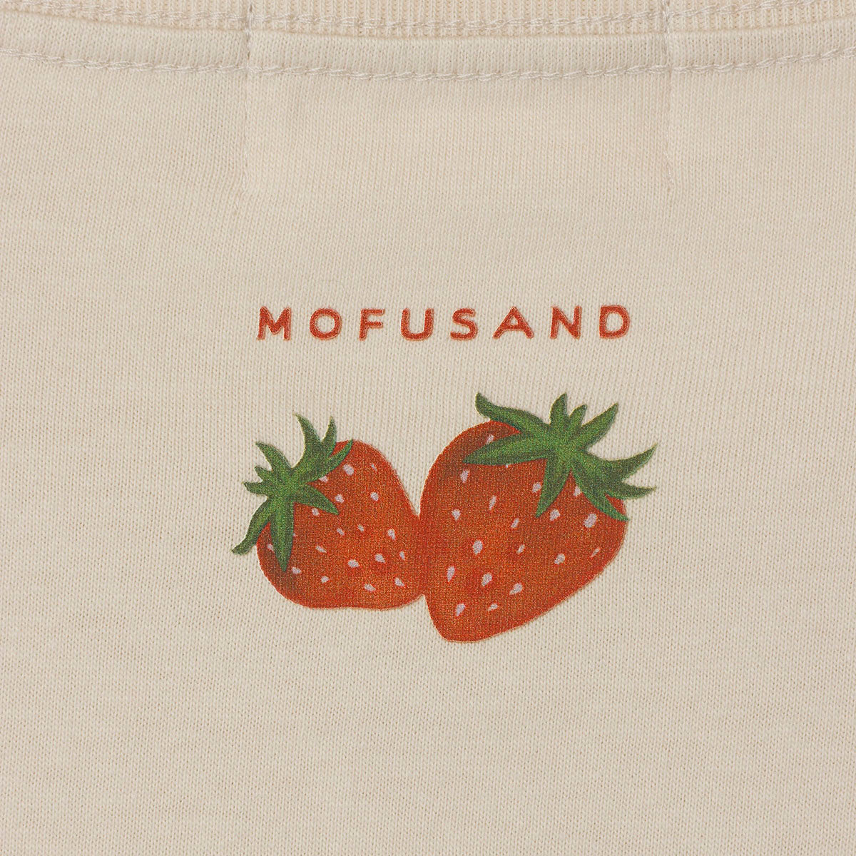 mofusand MERCI STRAWBERRY T-shirt MERCI (Natural)