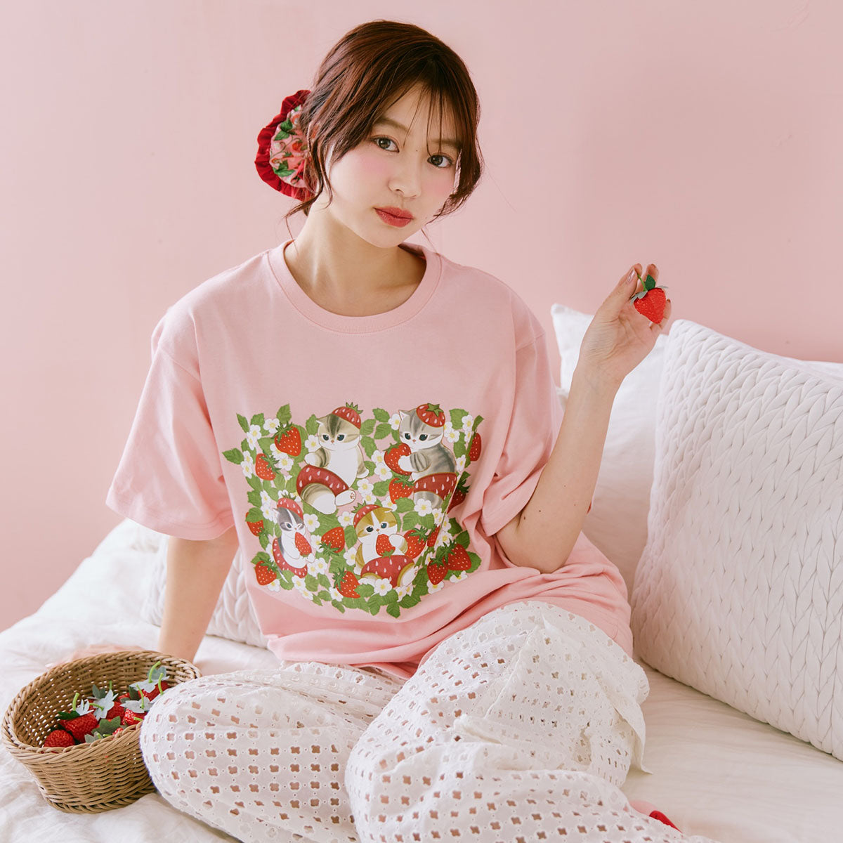 mofusand MERCI STRAWBERRY Tシャツ strawberry ピンク | mofusand