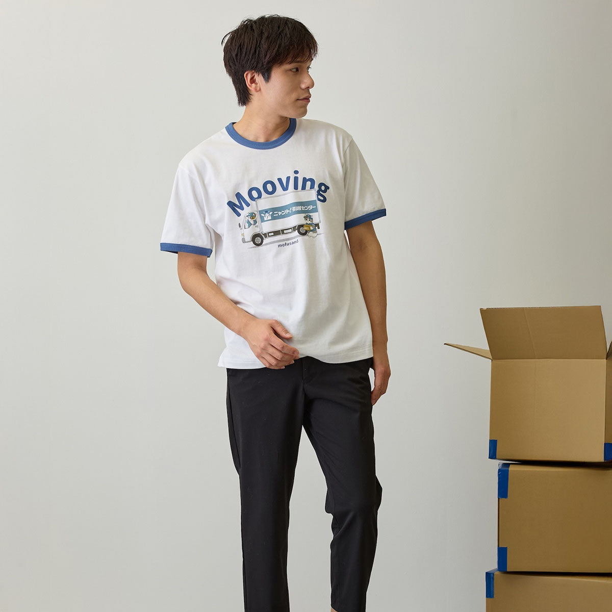 mofusand Nyanto! Moving Service T-Shirt Mooving White