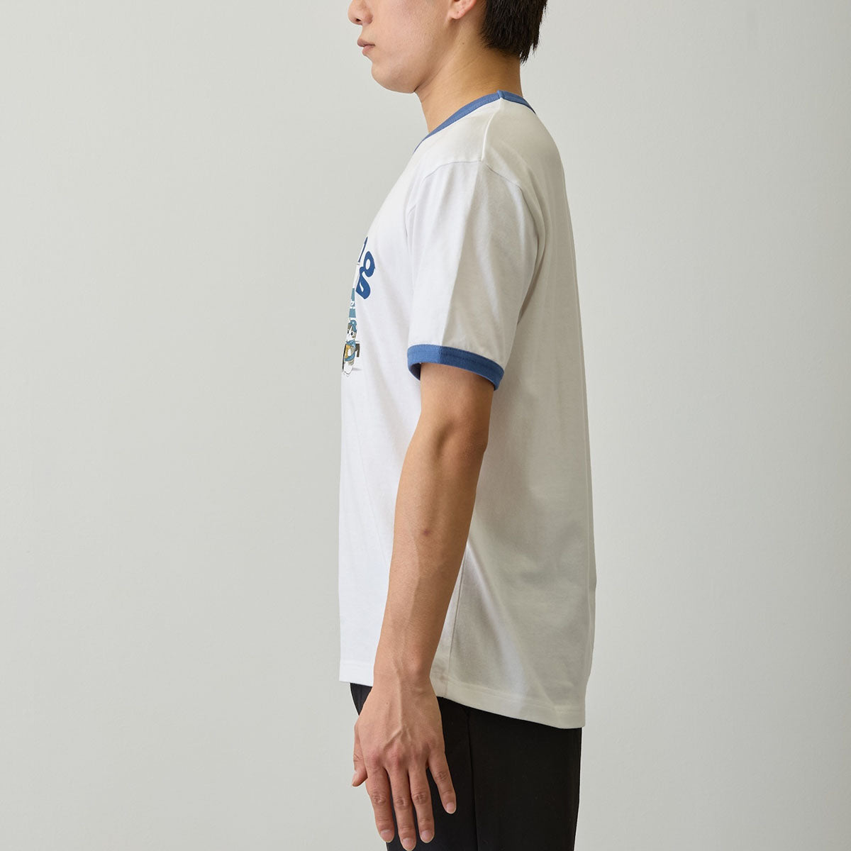 mofusand Nyanto! Moving Service T-Shirt Mooving White