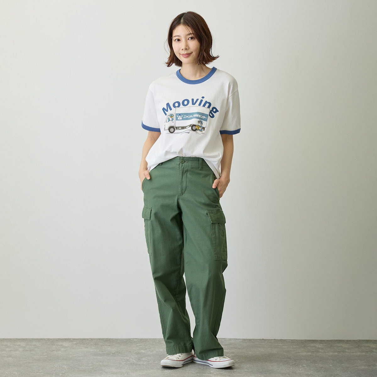 mofusand Nyanto! Moving Service T-Shirt Mooving White