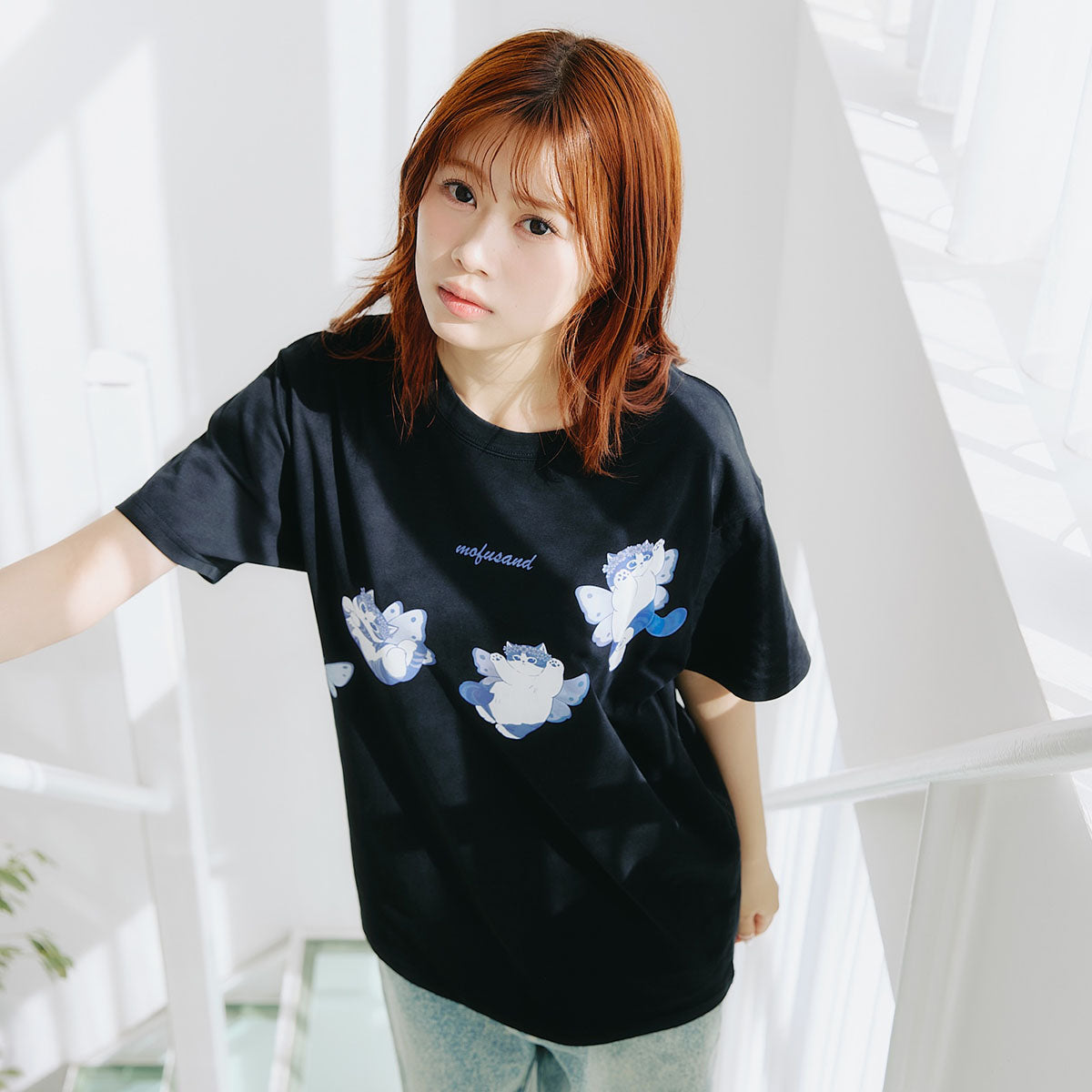 モフモフ mofusand ちょうちょにゃん Tシャツ いろはねにゃん ブラック