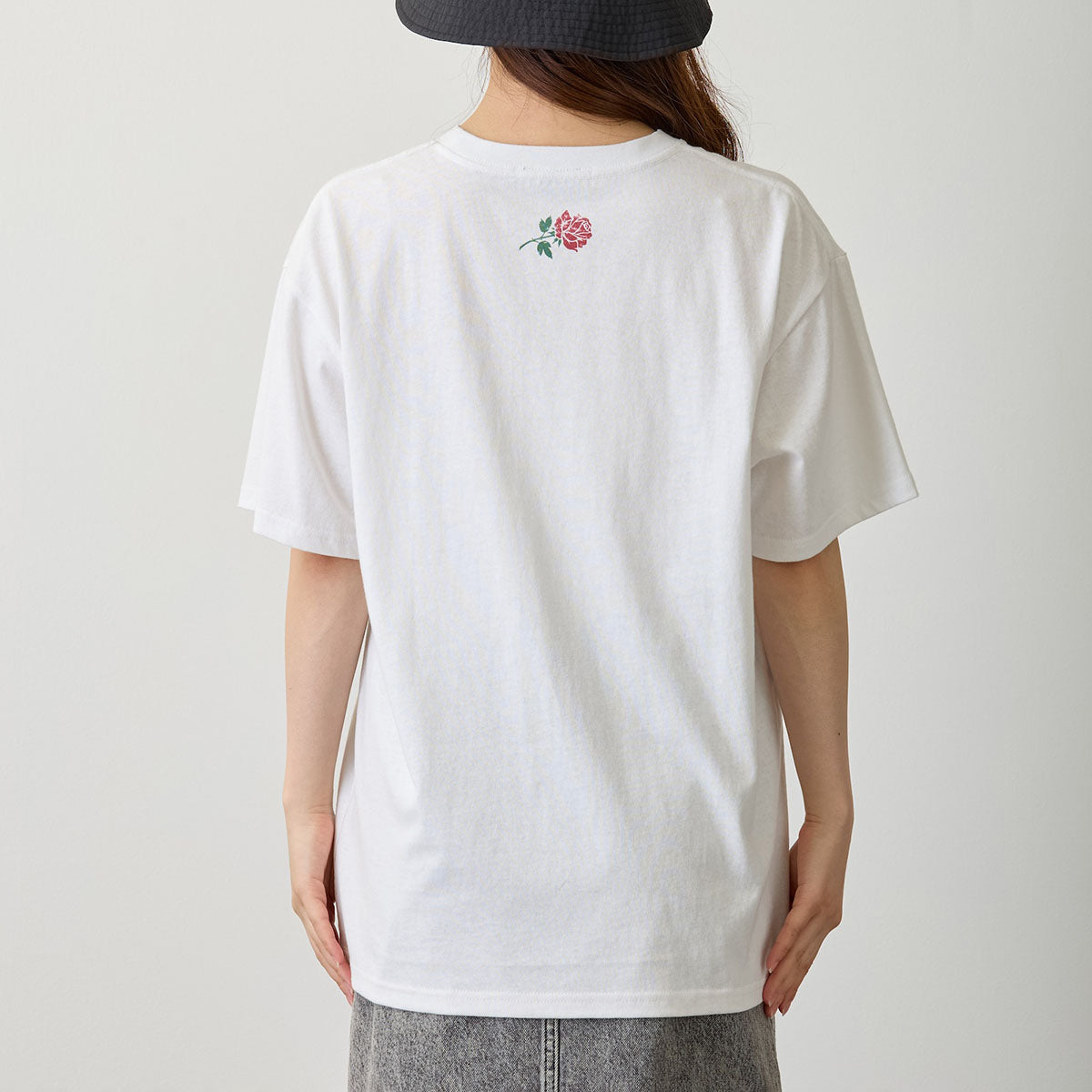 mofusand  Tシャツ  TOO WILD TO TAME ホワイト