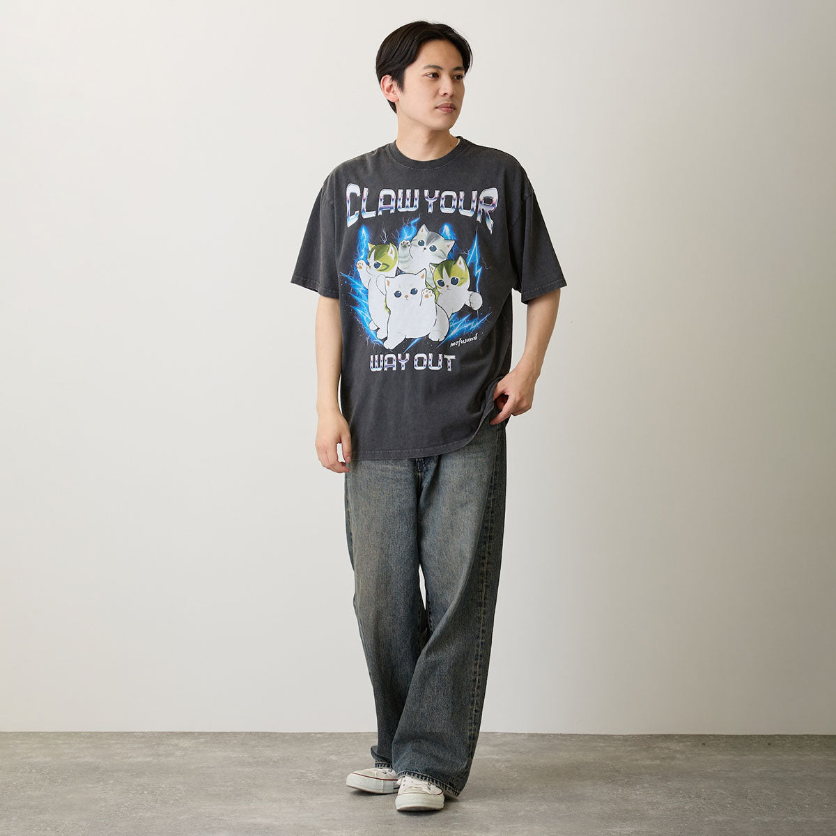 mofusand  Tシャツ  CLAW YOUR WAY OUT スミ