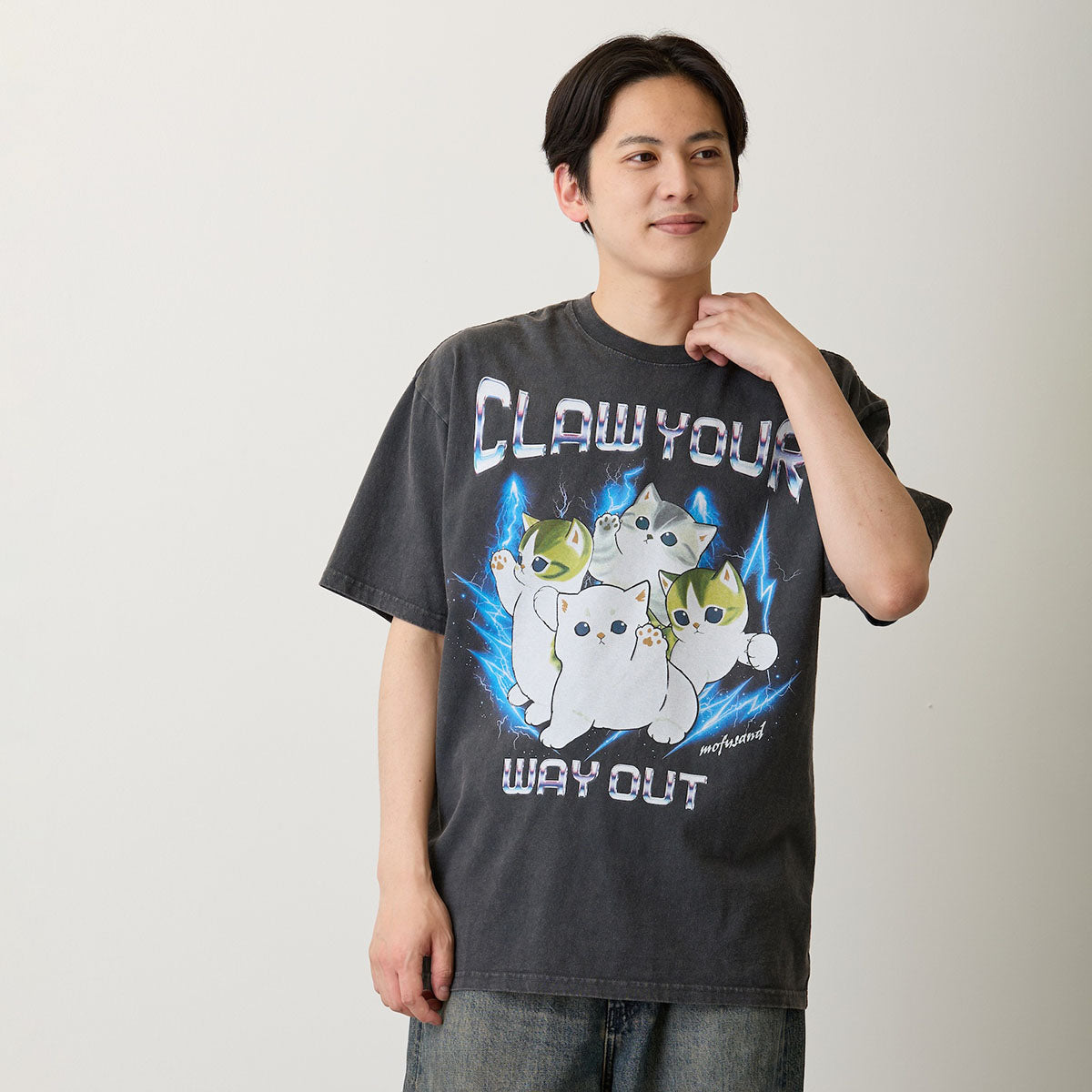 mofusand  Tシャツ  CLAW YOUR WAY OUT スミ