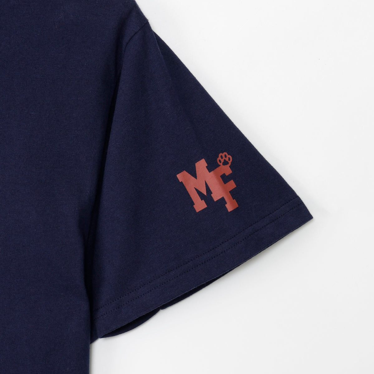 mofusand Tシャツ PAWSING THE GAME  ネイビー