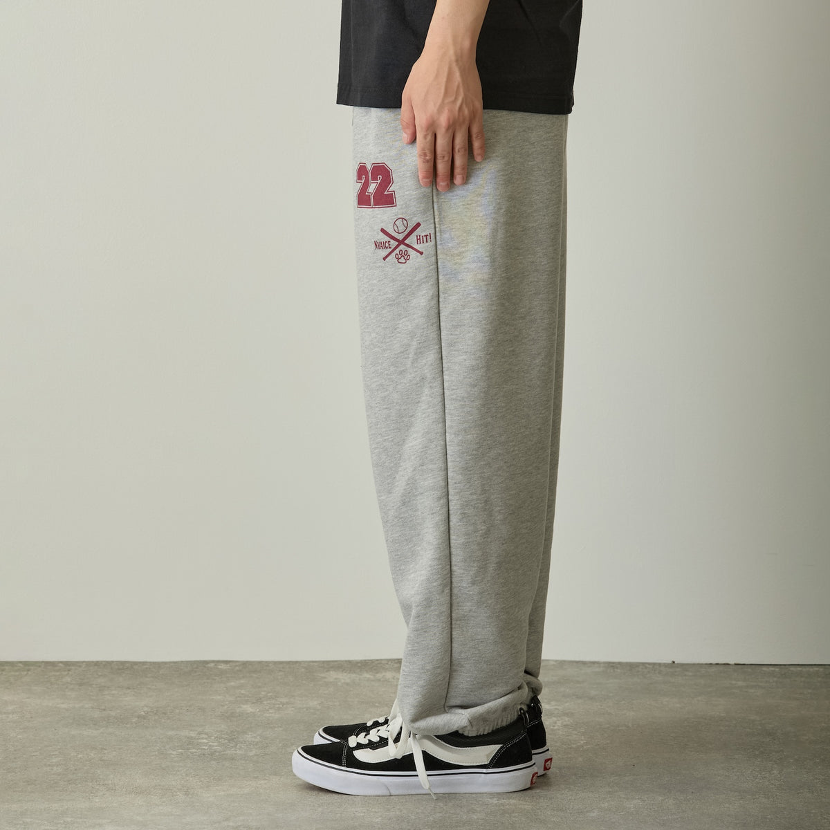 mofusand スウェットパンツ nyaice hit! モクグレー
