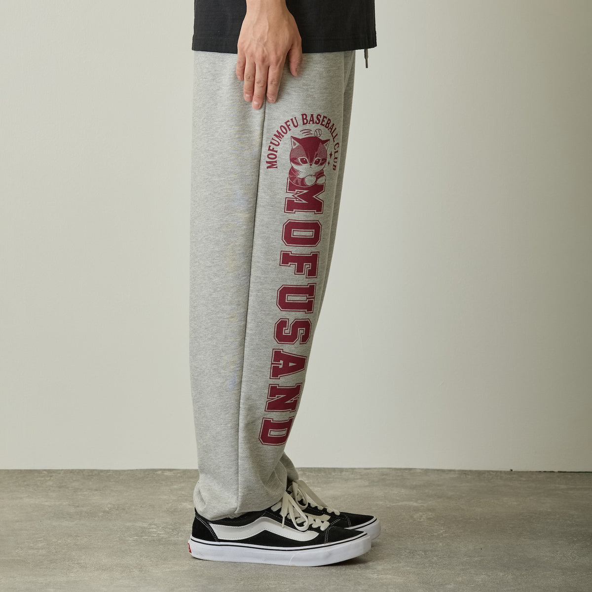 mofusand スウェットパンツ nyaice hit! モクグレー