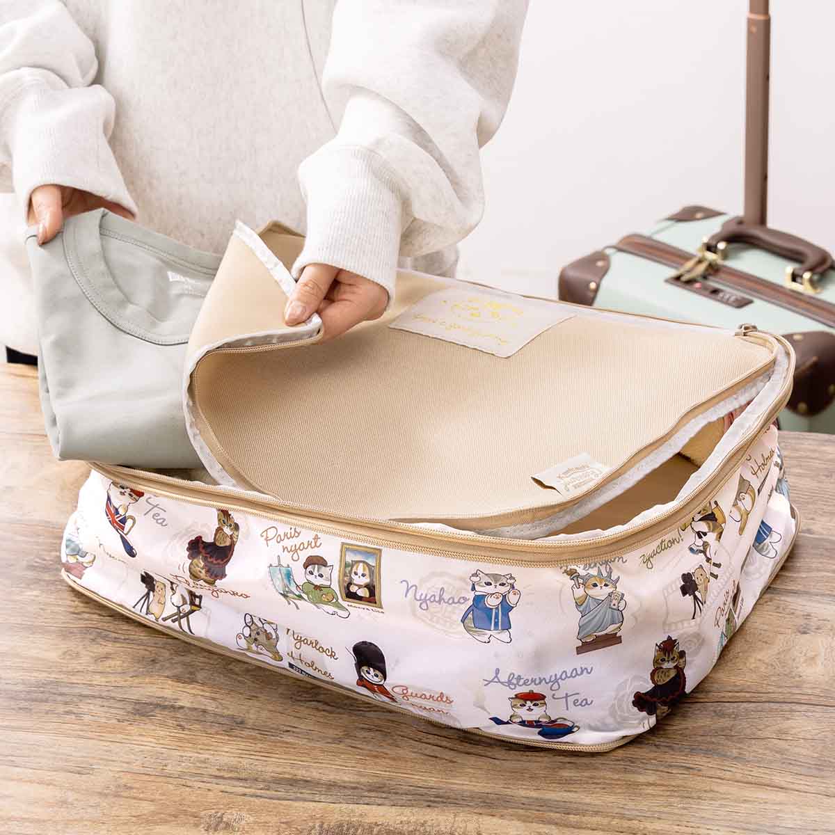 mofusand mofumofu Journey Mesh Compression Storage Bag L Size