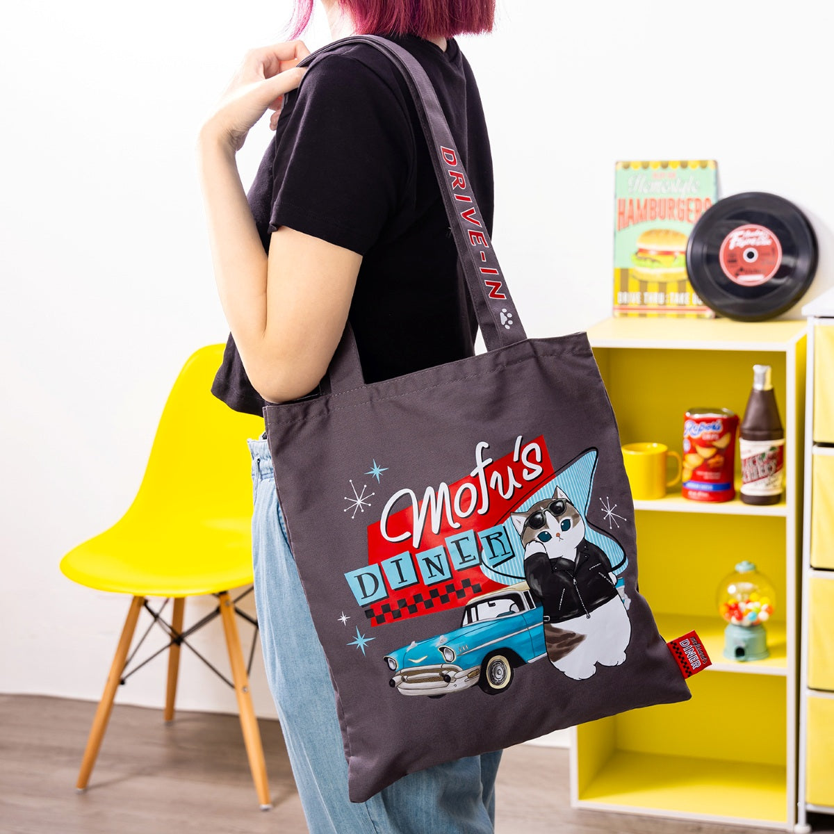 mofusand Diner Daily-use Tote Bag (Leather Jacket Meow)
