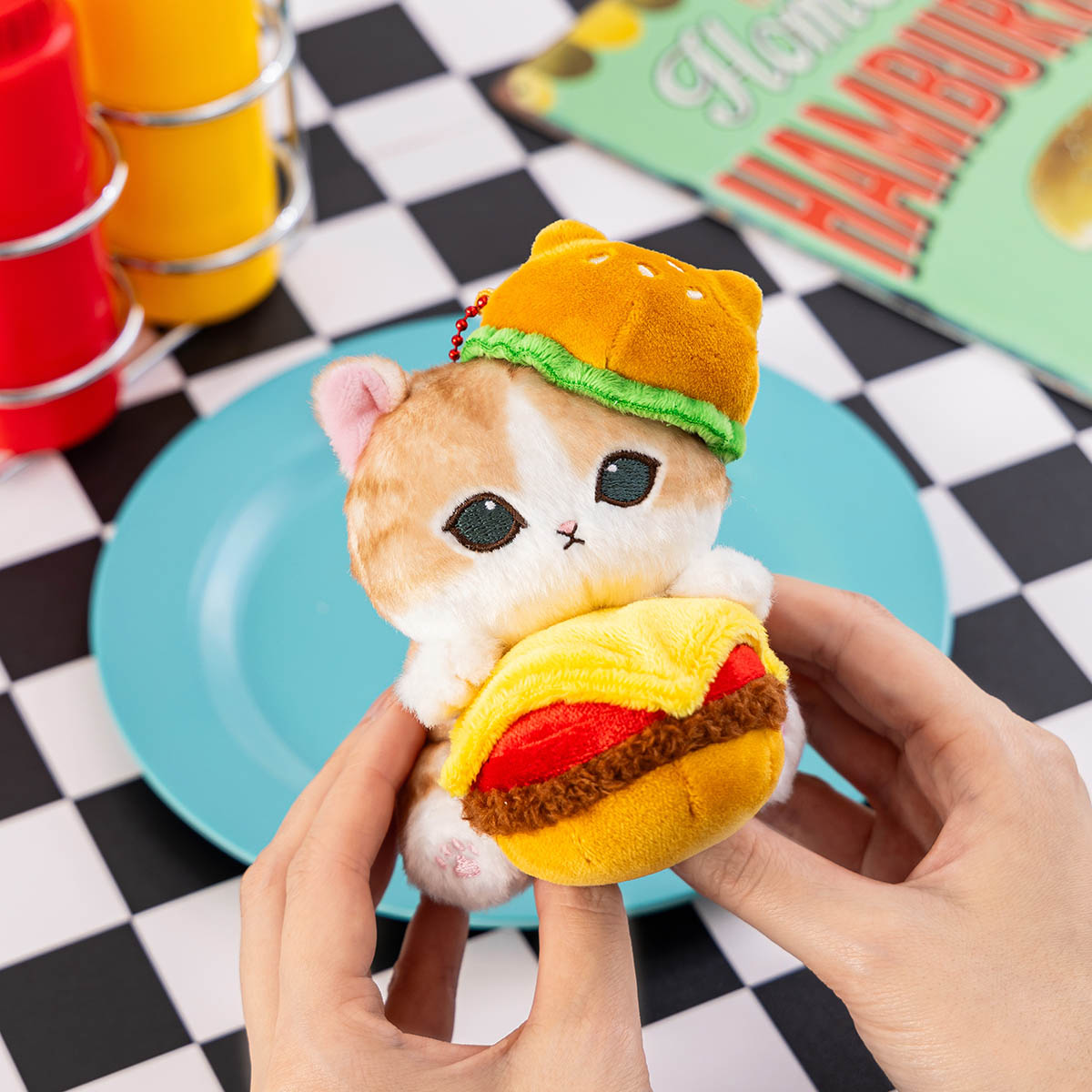 mofusand Diner Mascot Keychain (Burger Meow)