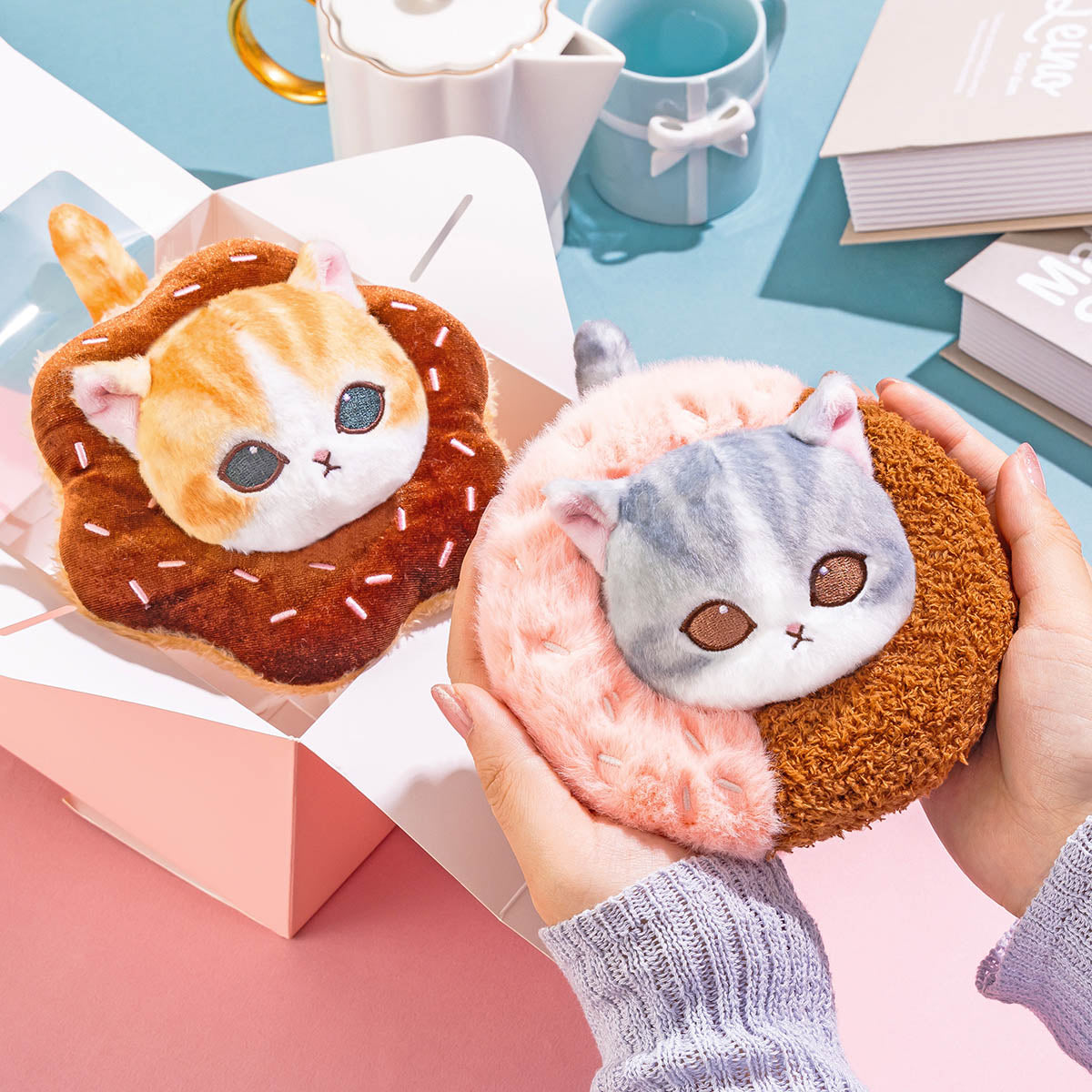 mofusand COFFEE AND DONUTS Plush (Strawberry Chocolat)