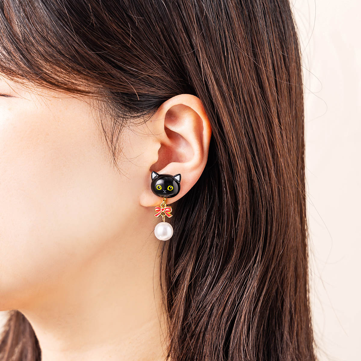 mofusand 리본 진주 귀걸이 (블랙)