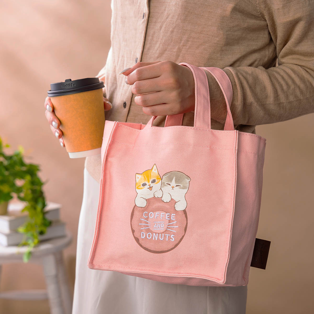 mofusand COFFEE AND DONUTS ランチサイズスクエアトート(ピンク