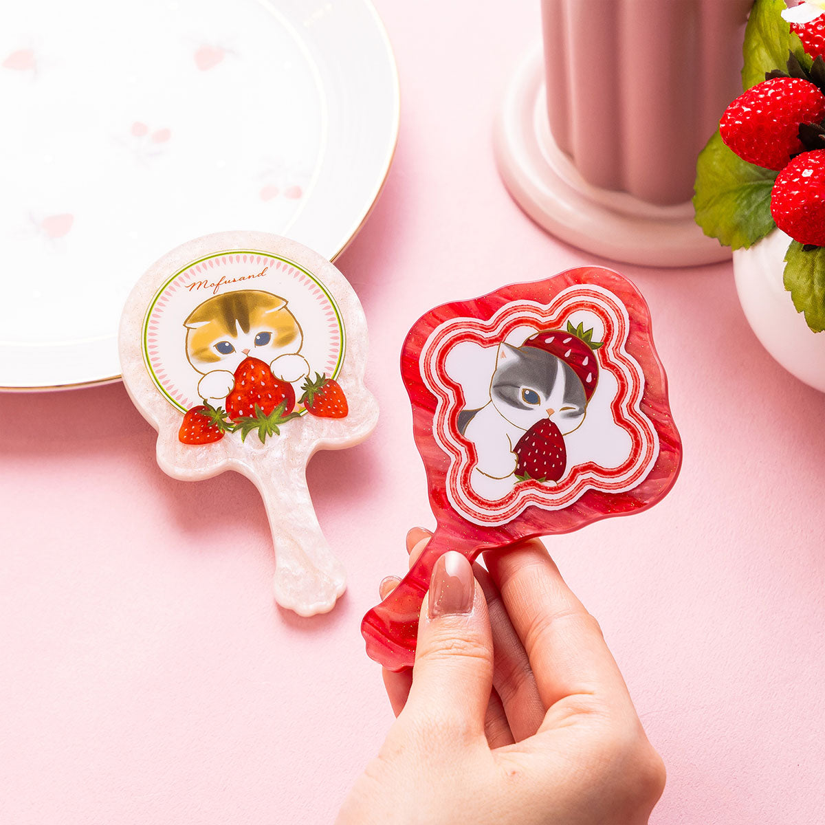 mofusand MERCI STRAWBERRY アクリルミニハンドミラー(レッド