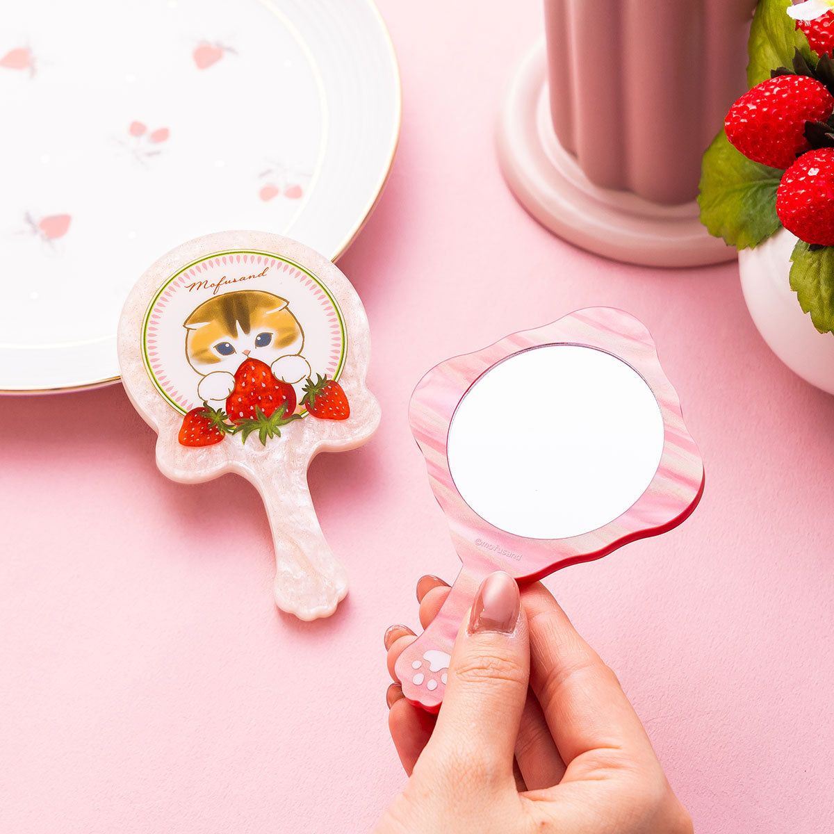 mofusand MERCI STRAWBERRY アクリルミニハンドミラー(レッド