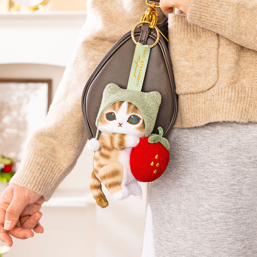 mofusand マスコット ストロベリー ぬいぐるみ モフサンド mofusand × Sanrio Characters Mini Mascot Keychain (Strawberry King