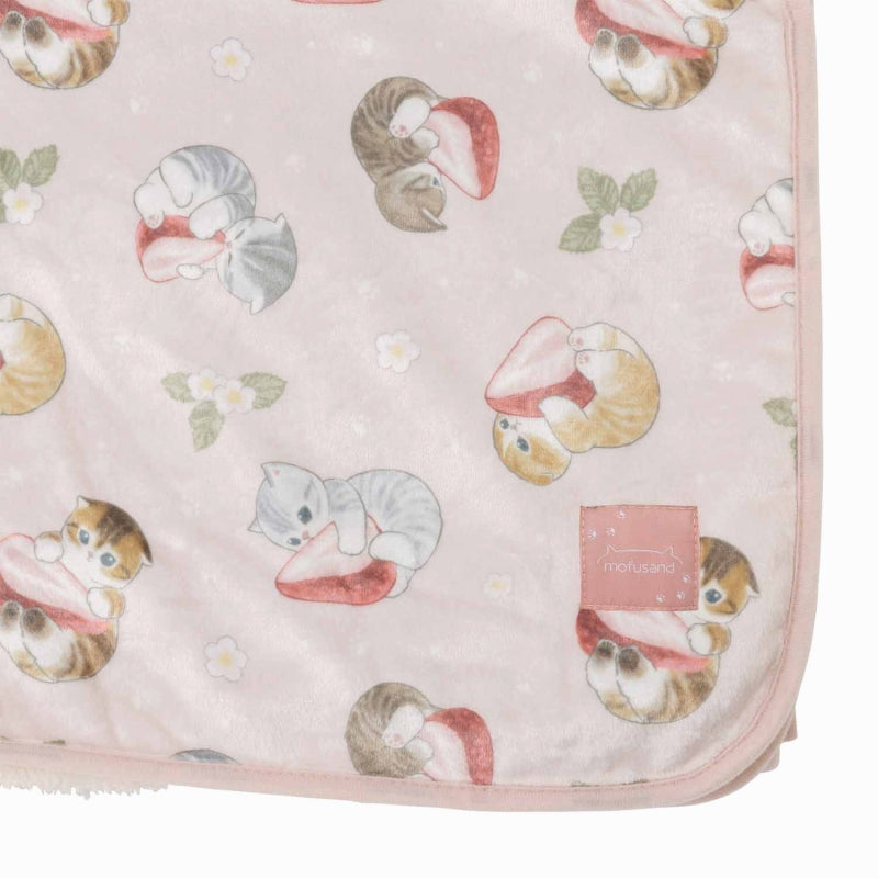 mofusand 큰 담요 담요 (딸기)가있었습니다.