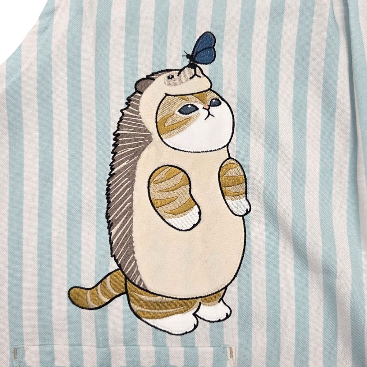 mofusand Apron (Hedgehog Meow & Butterfly)