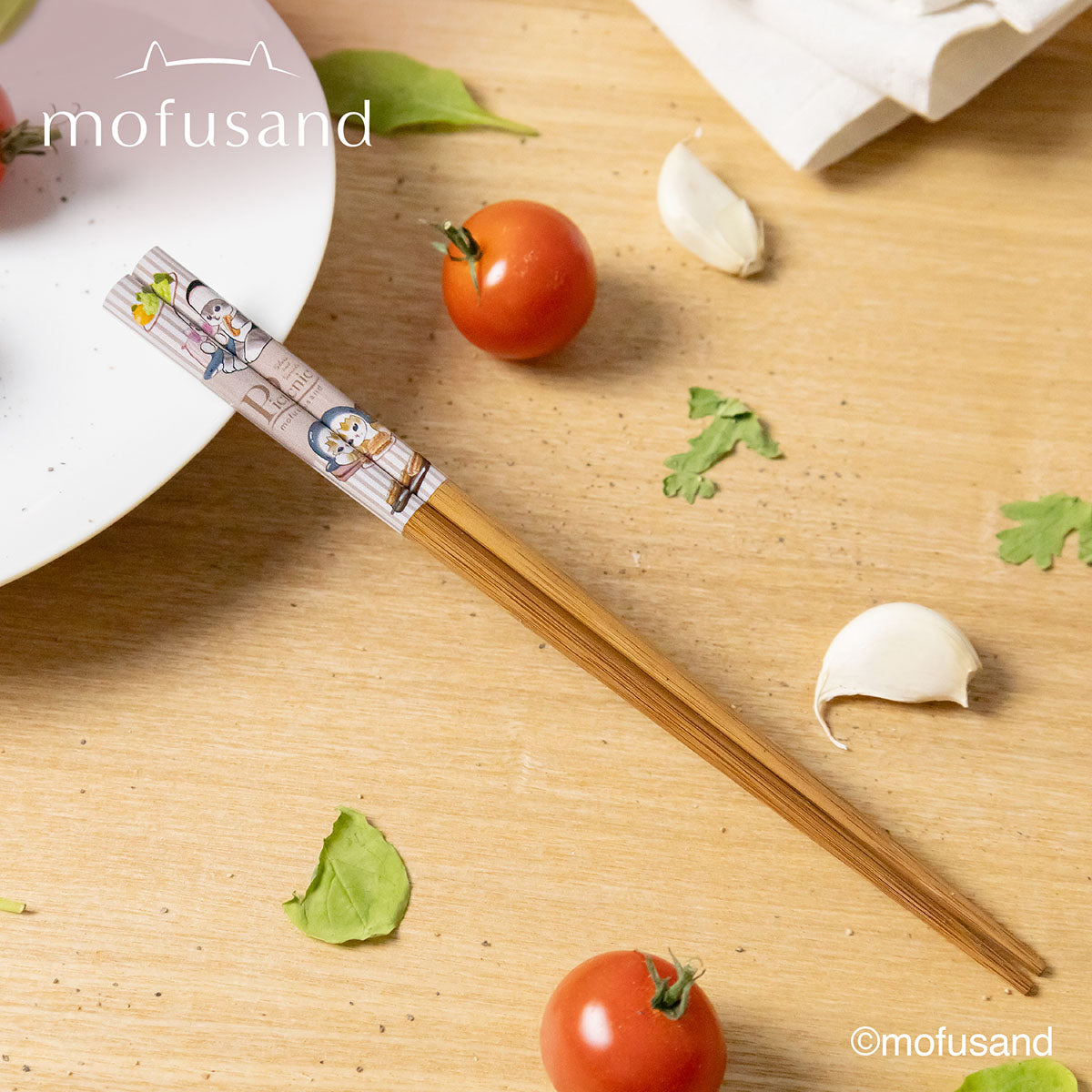 mofusand Slow and Smile Picnic Non-Dishwasher-Safe Chopsticks 21cm