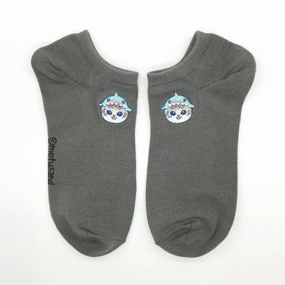 mofusand Socks (shark Nyan embroidery gray)