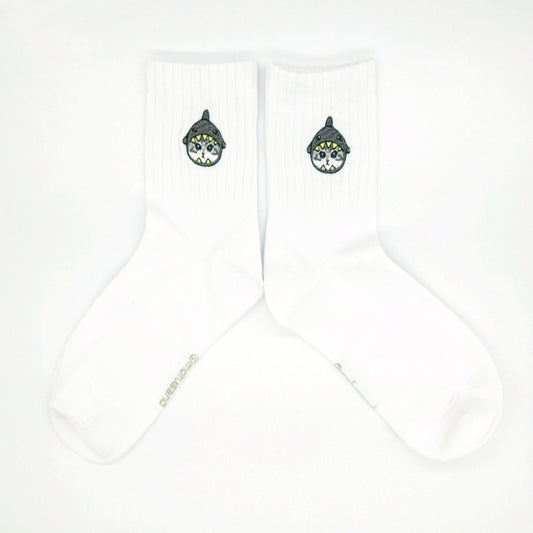 mofusand Crew socks (shark Nyan Sashimi White)