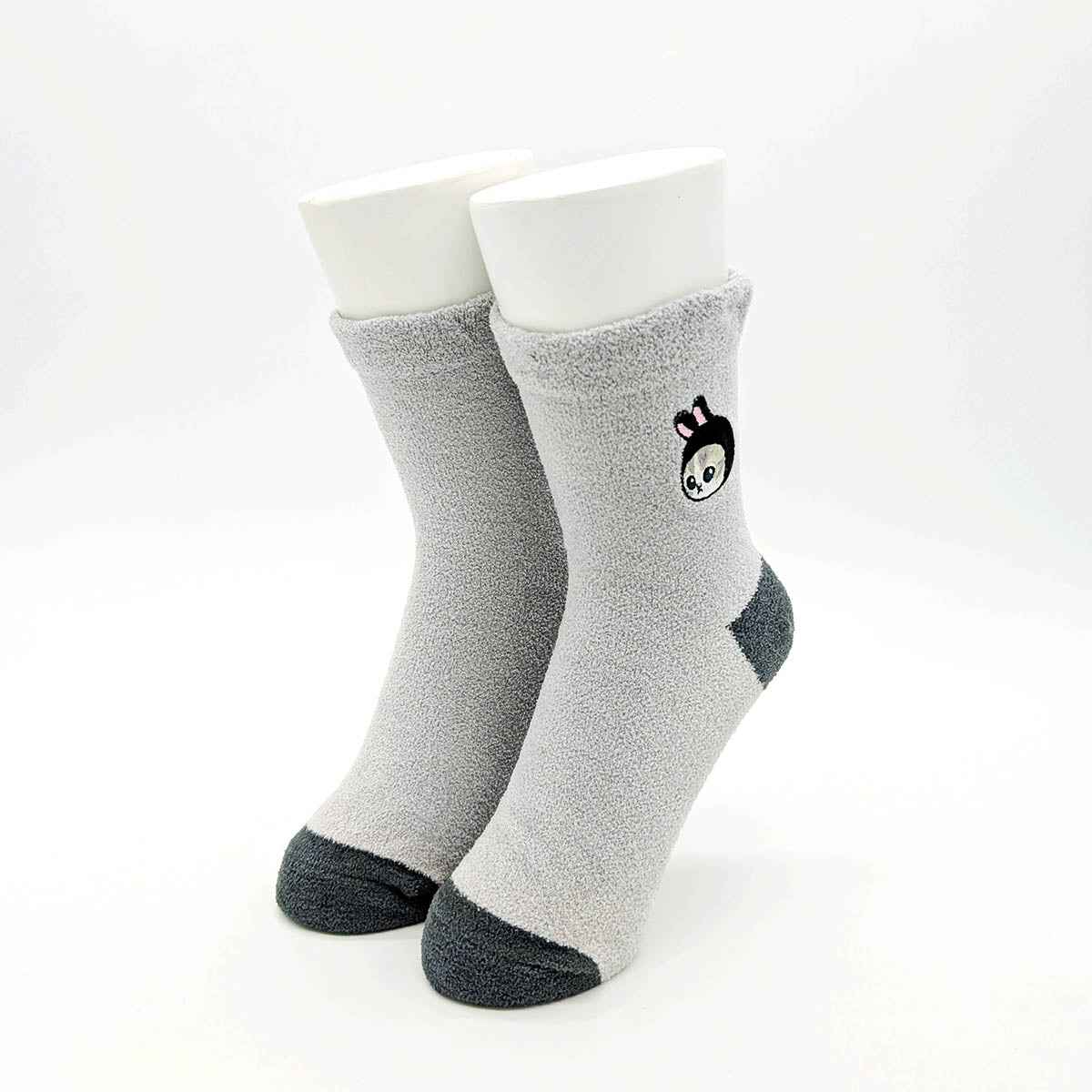 mofusand Velour Low Crew Socks (Rabbit Embroidery)