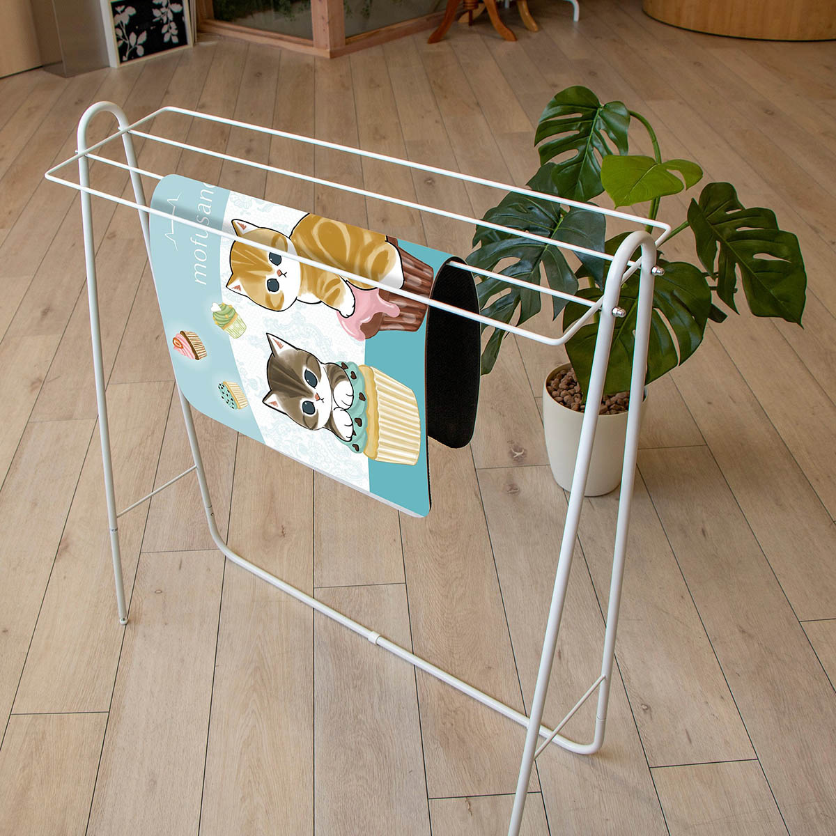 mofusand Diatomaceous Earth Soft Bath Mat (Cupcake Meow)