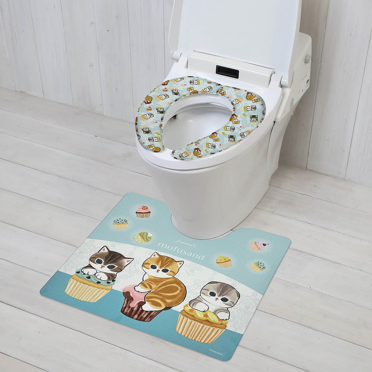 mofusand PVC Toilet Mat (Cupcake Meow)