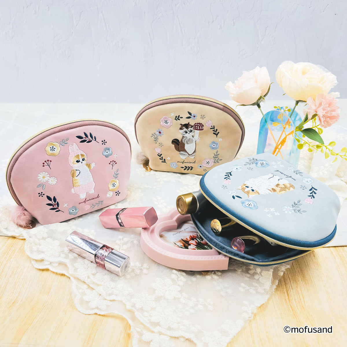 mofusand 라운드 파우치 보타니컬 (블루 · 롱헤어냥)