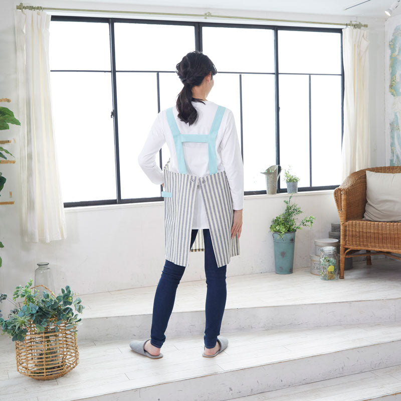 mofusand Print H type apron (shark Nyan)