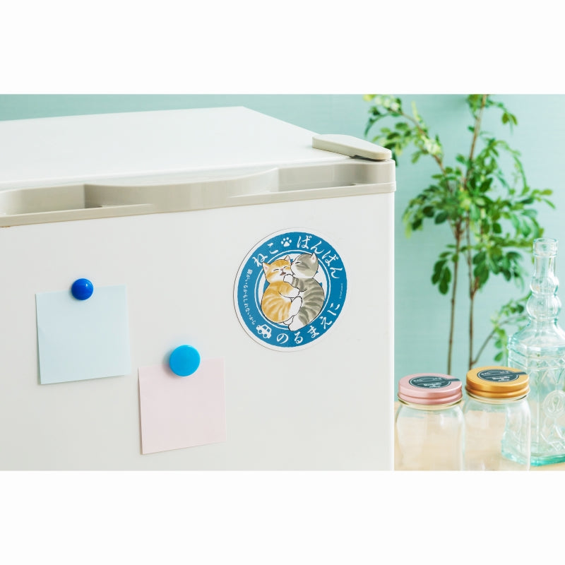 mofusand Banban magnet that can be pasted on the car